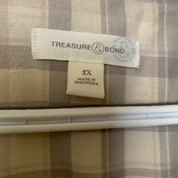 Nordstrom Treasure & Bond Boxy Plaid Flannel in Beige and White - Picture 5 of 11